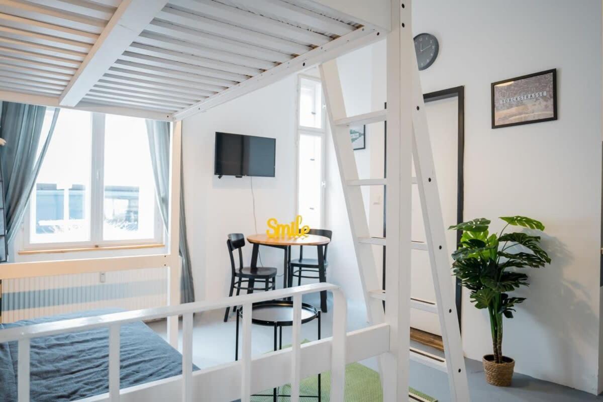 Shabby Chic Plus Self Checkin Plus Free Street Parking Berlin Exterior photo