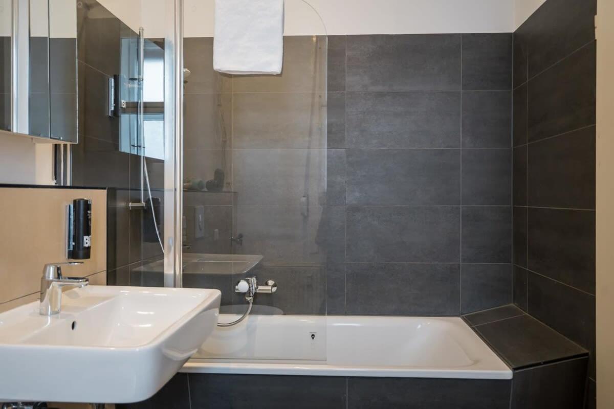 Shabby Chic Plus Self Checkin Plus Free Street Parking Berlin Exterior photo
